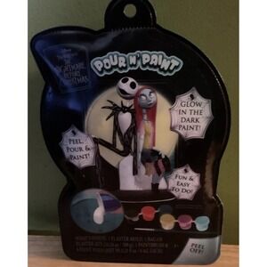 Tara Toy LLC Disney's Tim Burton Night Before Christmas Peel N' Pour,  Craft Kit